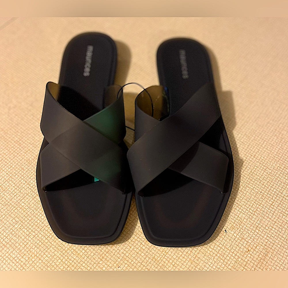Maurice’s Black slip on sandals Brand NWT